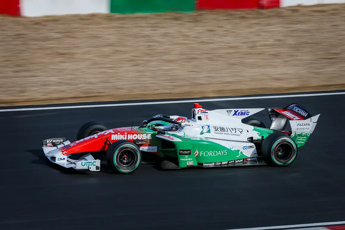 レーシングマシン