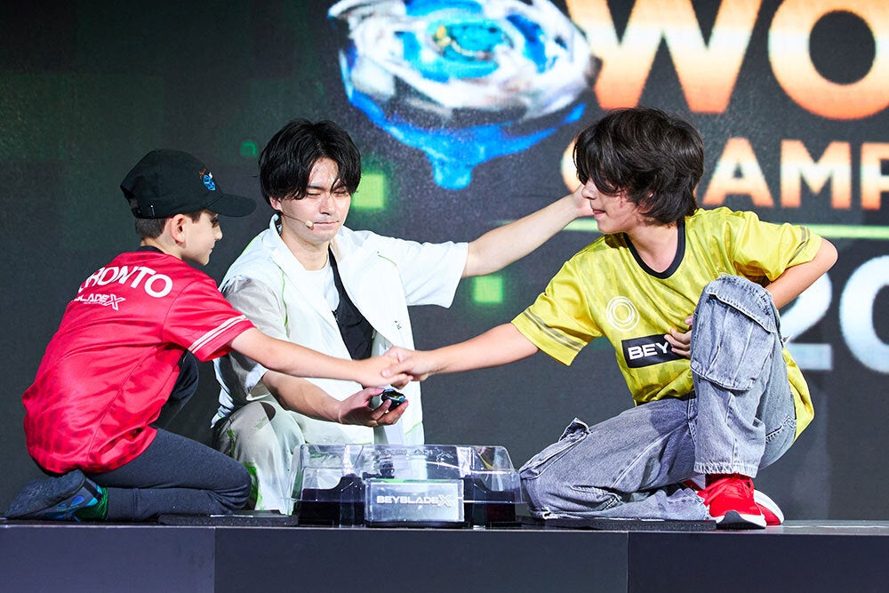 レギュラークラス大会試合の様子 左：ウィリアム選手（トロント大会選出） 右：マルセロ選手（サンパウロ大会選出）